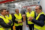 LAbg. Andreas Kinsky, LR Drexler und Minister Schmidt bei der Betriebsbesichtigung bei Rosendahl Nextrom in Pischelsdorf. © Land Steiermark; Verwendung bei Quellenangabe honorarfrei LAbg. Andreas Kinsky, LR Drexler und Minister Schmidt bei der Betriebsbesichtigung bei Rosendahl Nextrom in Pischelsdorf.
