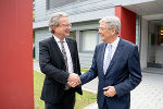 Die Landeshauptmänner Christopher Drexler und Peter Kaiser (r.) verstärken die Zusammenarbeit Steiermark und Kärnten.