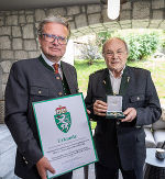 Landeshauptmann Christopher Drexler zeichnete Kammerschauspieler Klaus Maria Brandauer mit dem Ehrenzeichen für Wissenschaft, Forschung und Kunst, I. Klasse des Landes Steiermark aus. © Harald Steiner; bei Quellenangabe honorarfrei